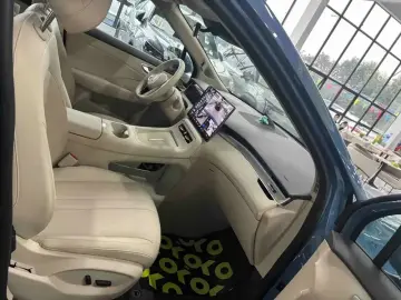2025 Stelato SUV с пробегом 15 100 км