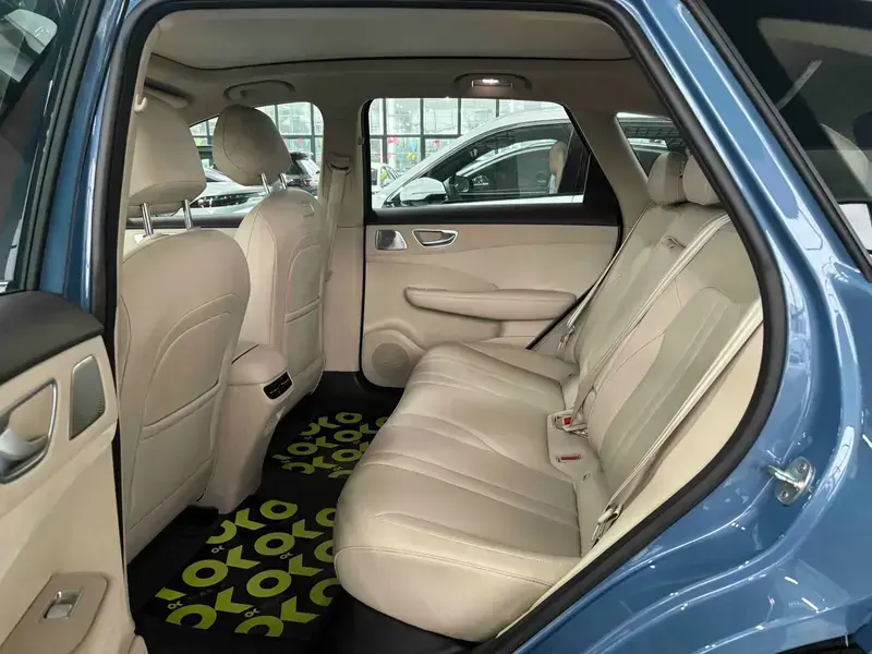 2025 Stelato SUV с пробегом 15 100 км