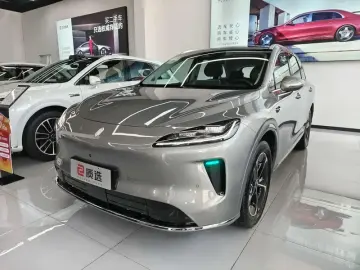 Stelato SUV