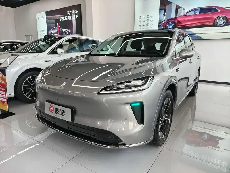 2025 Stelato SUV с пробегом 4 300 км