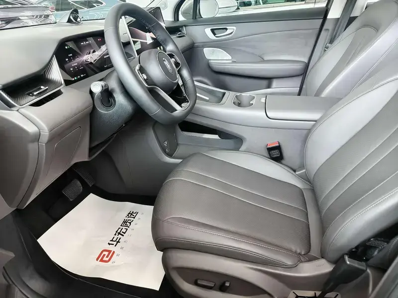 2025 Stelato SUV с пробегом 4 300 км