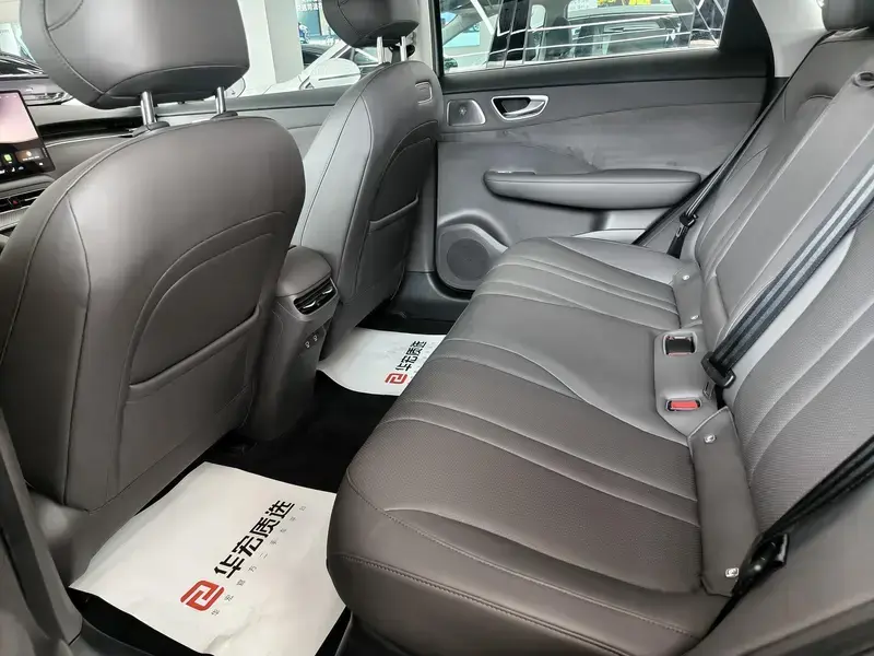 2025 Stelato SUV с пробегом 4 300 км