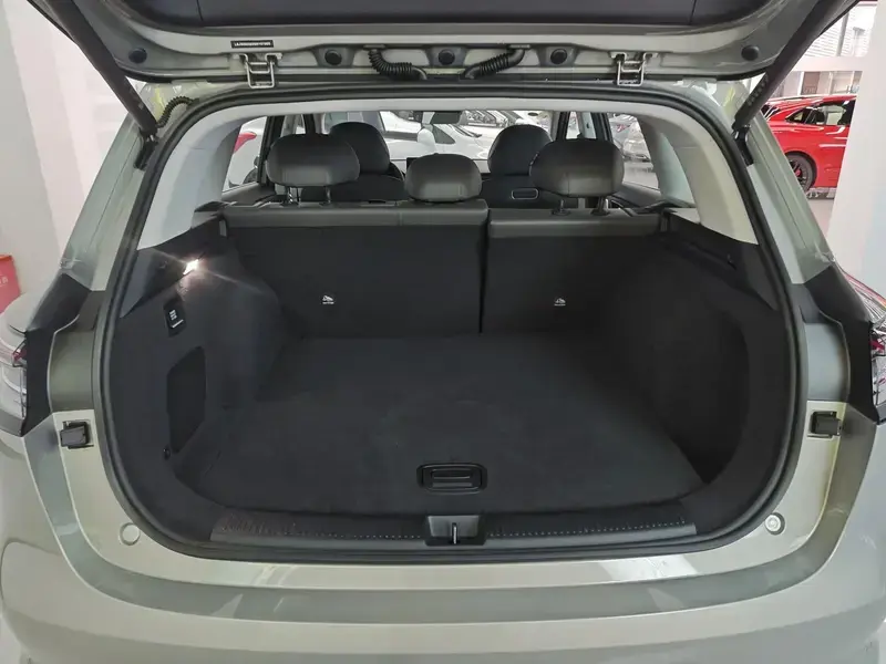 2025 Stelato SUV с пробегом 4 300 км