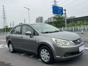 2013 Nissan D50 с пробегом 100 000 км
