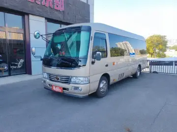 2020 Toyota Coaster с пробегом 17 000 км