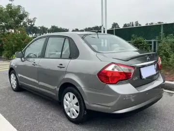 2013 Nissan D50 с пробегом 100 000 км