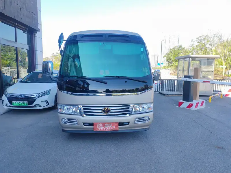 2020 Toyota Coaster с пробегом 17 000 км