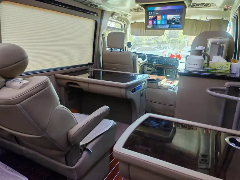 2020 Toyota Coaster с пробегом 17 000 км