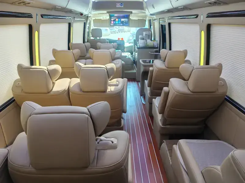 2020 Toyota Coaster с пробегом 17 000 км