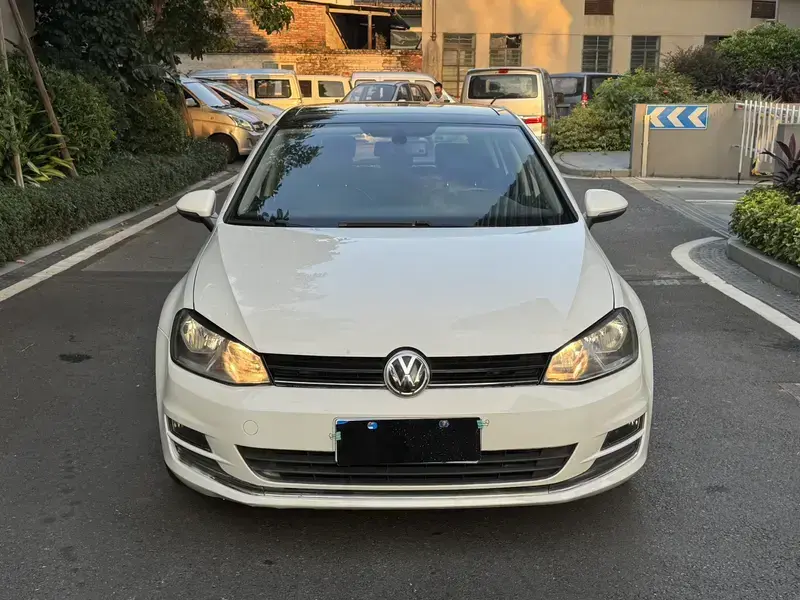 2016 Volkswagen Golf Electric с пробегом 70 000 км