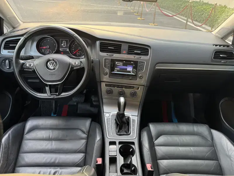 2016 Volkswagen Golf Electric с пробегом 70 000 км