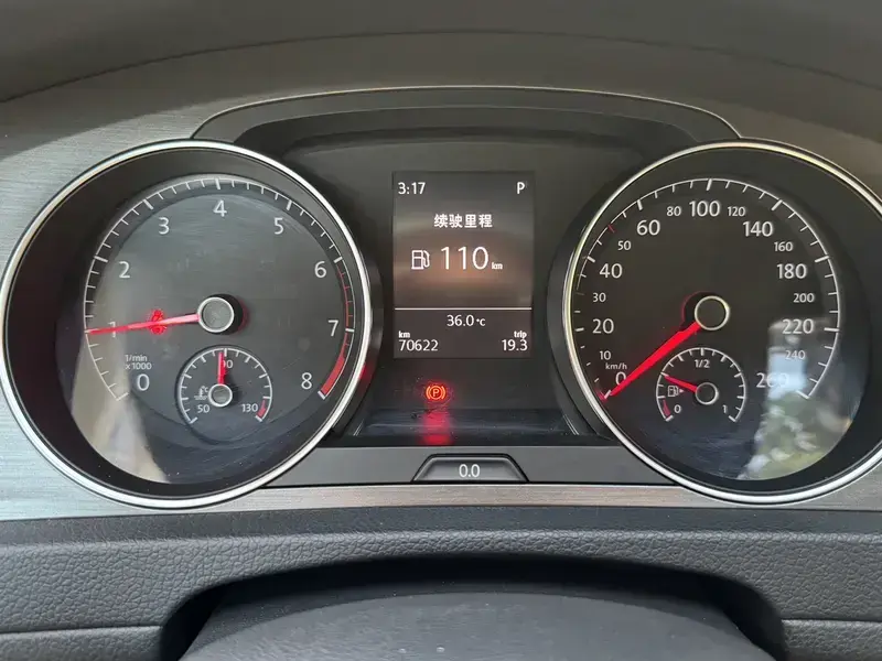 2016 Volkswagen Golf Electric с пробегом 70 000 км