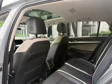 2021 Volkswagen Golf Electric с пробегом 89 000 км