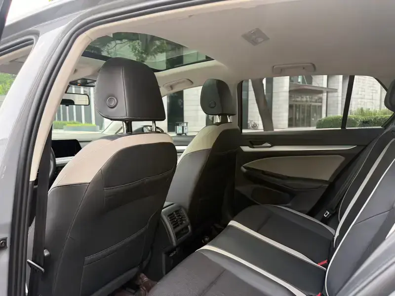 2021 Volkswagen Golf Electric с пробегом 89 000 км