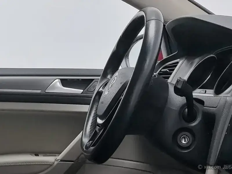 2015 Volkswagen Golf Electric с пробегом 60 100 км