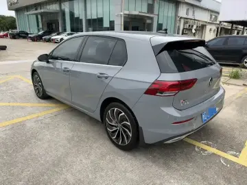 2021 Volkswagen Golf Electric с пробегом 40 000 км