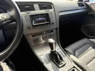 2016 Volkswagen Golf Electric с пробегом 120 900 км