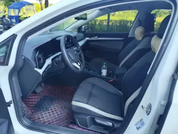 2023 Volkswagen Golf Electric с пробегом 27 700 км
