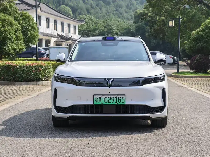 2025 Voyah FE с пробегом 38 000 км