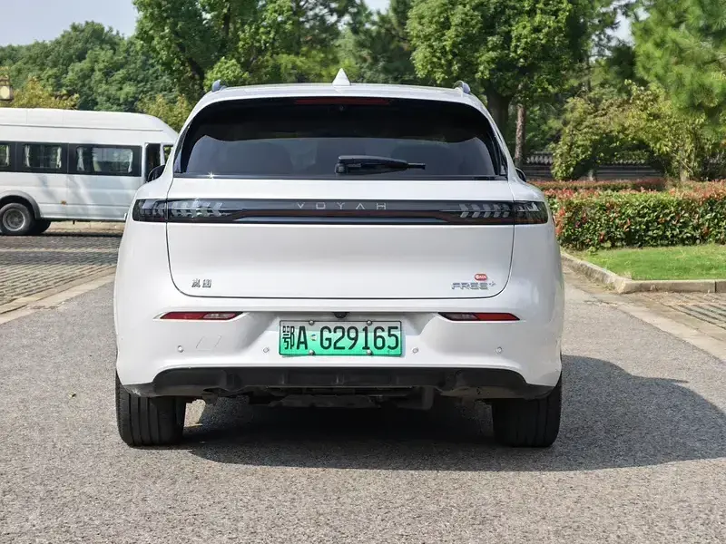 2025 Voyah FE с пробегом 38 000 км