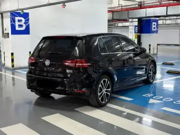 2016 Volkswagen Golf Electric с пробегом 45 000 км