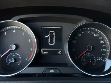 2016 Volkswagen Golf Electric с пробегом 45 000 км