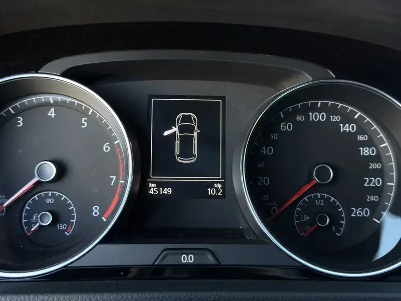 2016 Volkswagen Golf Electric с пробегом 45 000 км
