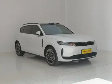 2025 Voyah FE с пробегом 38 700 км