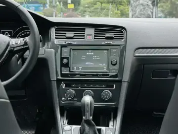 2018 Volkswagen Golf Electric с пробегом 41 000 км