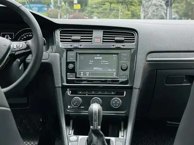 2018 Volkswagen Golf Electric с пробегом 41 000 км