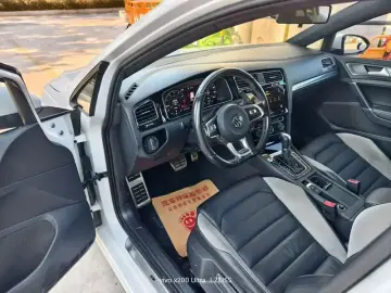 2020 Volkswagen Golf Electric с пробегом 112 000 км