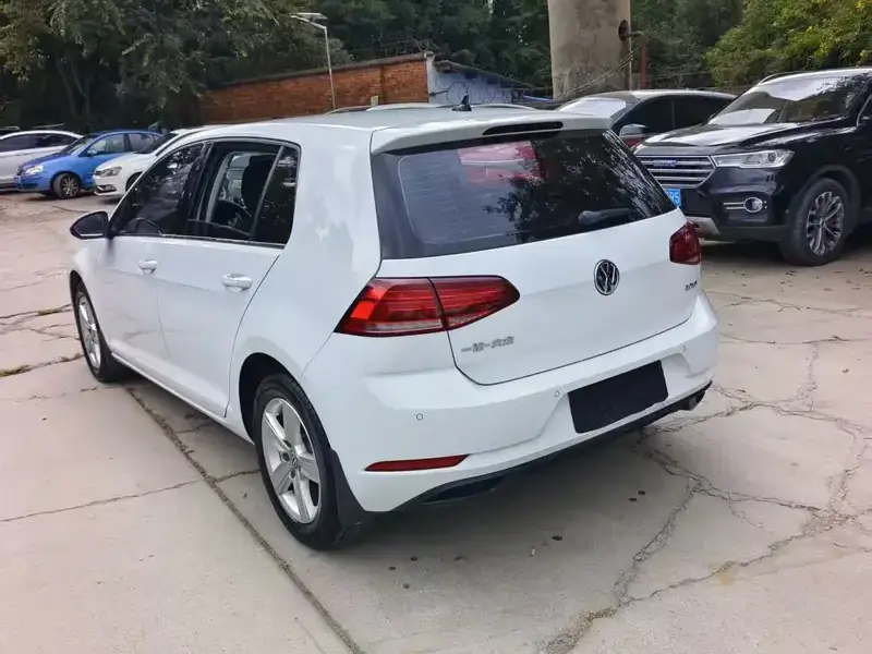 2018 Volkswagen Golf Electric с пробегом 80 000 км