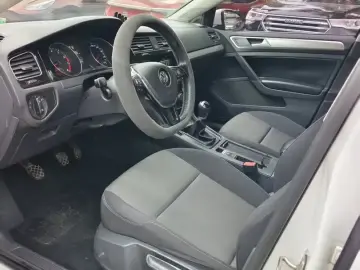 2018 Volkswagen Golf Electric с пробегом 80 000 км