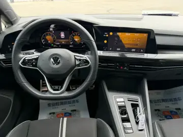 2023 Volkswagen Golf Electric с пробегом 48 000 км