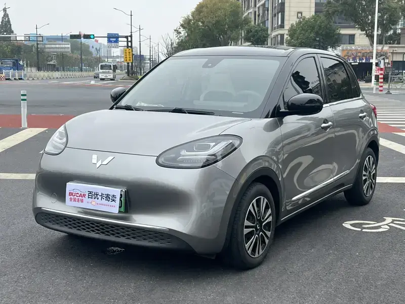 2023 Wuling Wuling Bingo с пробегом 15 000 км