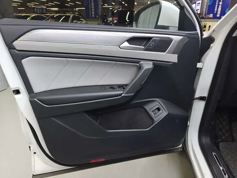 2023 Volkswagen Tanyue L PHEV с пробегом 42 000 км