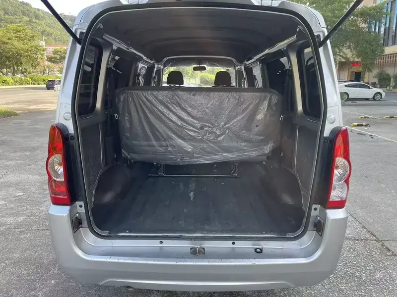 2021 Wuling Wuling Rongguang с пробегом 12 000 км