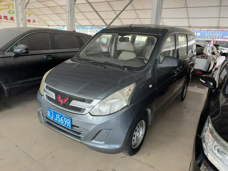 2015 Wuling Wuling Rongguang V с пробегом 68 000 км