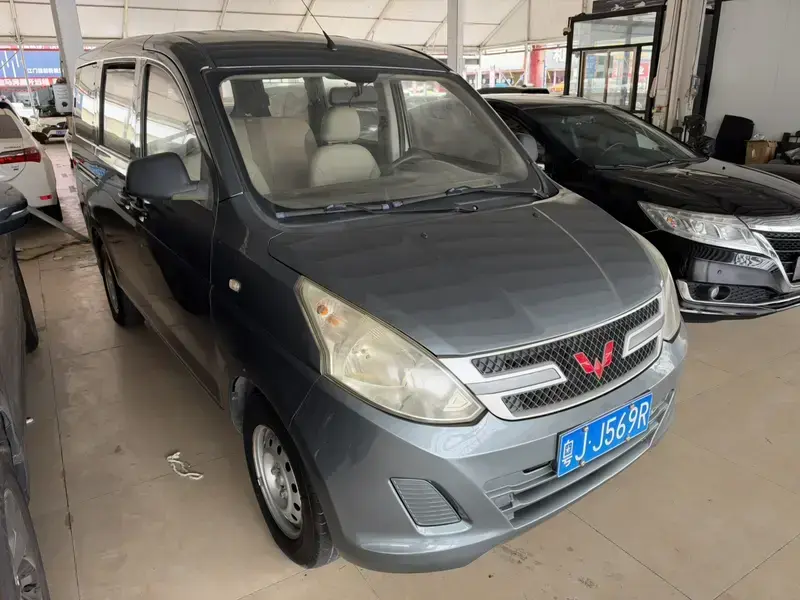 2015 Wuling Wuling Rongguang V с пробегом 68 000 км