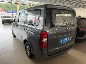 2015 Wuling Wuling Rongguang V с пробегом 68 000 км