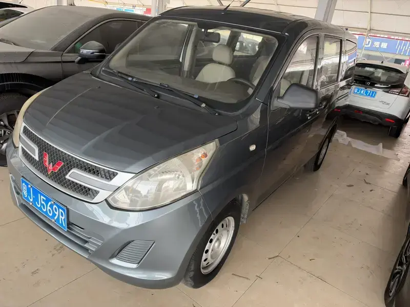 2015 Wuling Wuling Rongguang V с пробегом 68 000 км