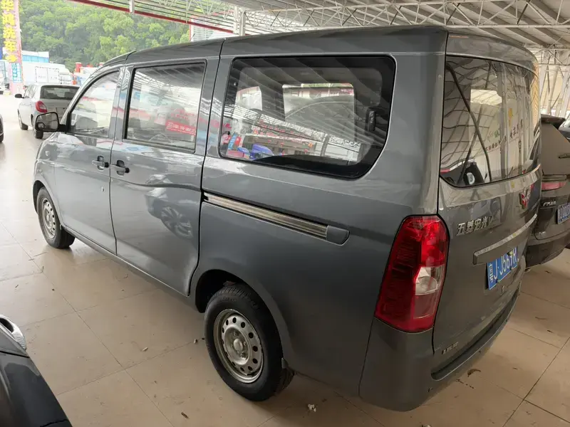 2015 Wuling Wuling Rongguang V с пробегом 68 000 км