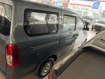 2015 Wuling Wuling Rongguang V с пробегом 68 000 км