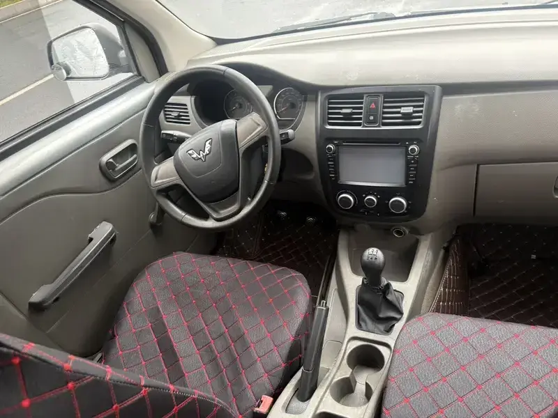 2015 Wuling Wuling Rongguang V с пробегом 65 000 км