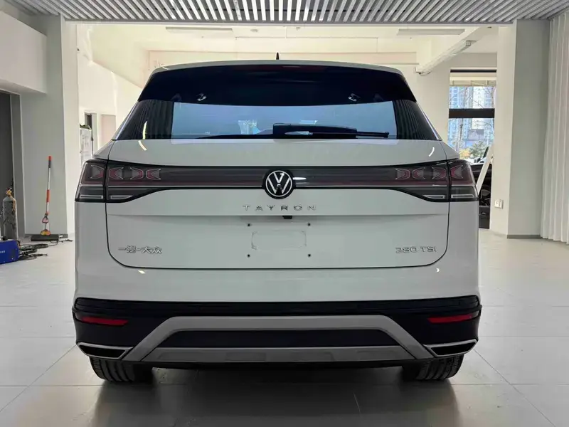 2023 Volkswagen Tanyue L PHEV с пробегом 42 000 км