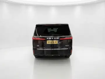 2025 Voyah Dreamer с пробегом 22 400 км