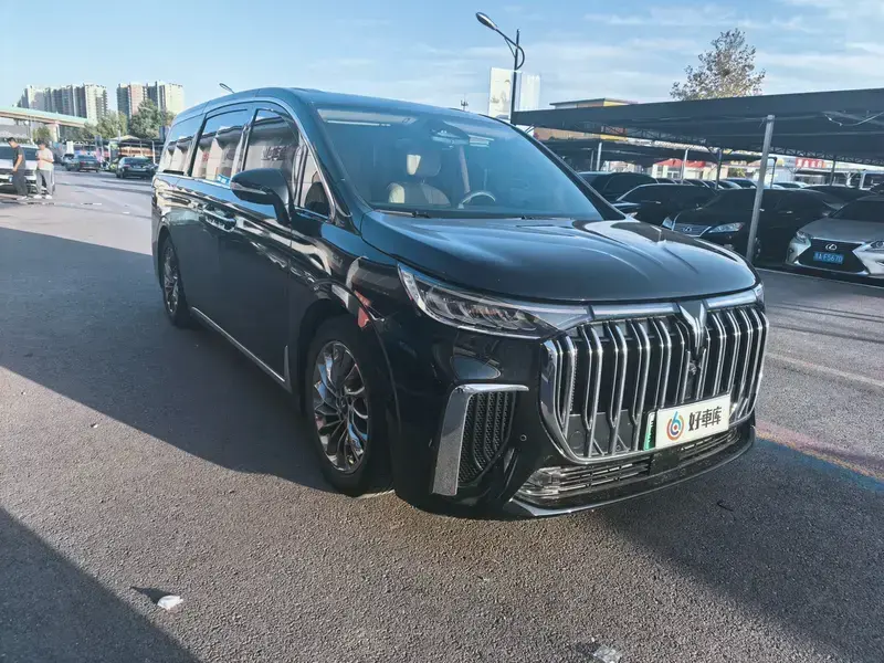 2022 Voyah Dreamer с пробегом 64 000 км