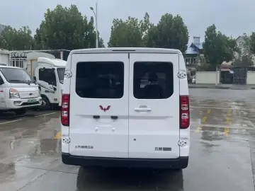 2024 Wuling Wuling Yangguang с пробегом 17 600 км
