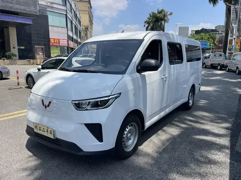 2025 Wuling Wuling Yangguang с пробегом 14 000 км