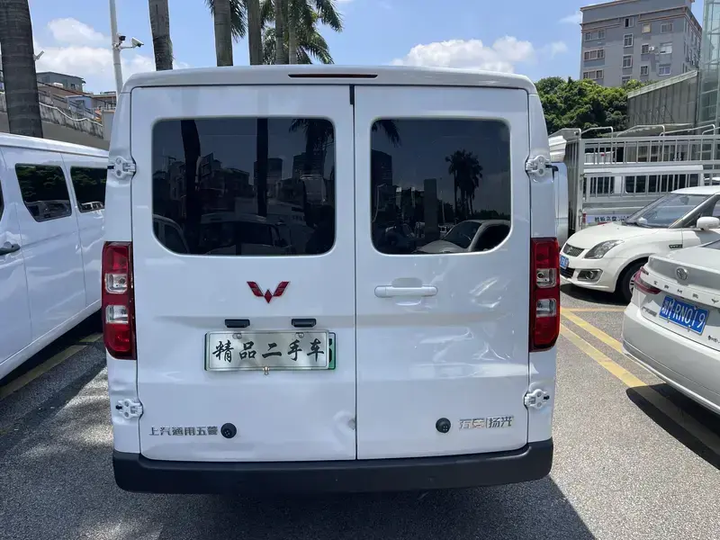 2025 Wuling Wuling Yangguang с пробегом 14 000 км